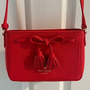 Gorgeous Kate Spade Orange-Red Leather Purse – Perfect for Spring!